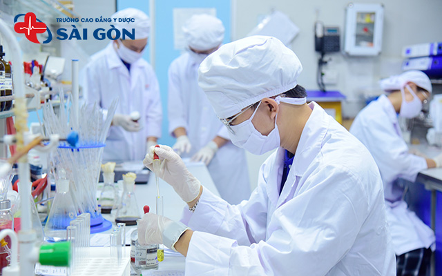 tố chất cần c&oacute; của ng&agrave;nh dược