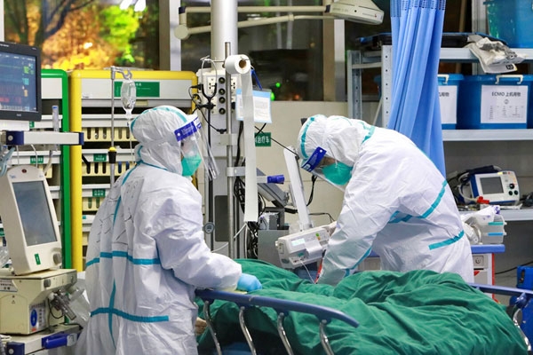 Vì sao hai ca mắc COVID-19 ở Đà Nẵng diễn biến xấu rất nhanh?