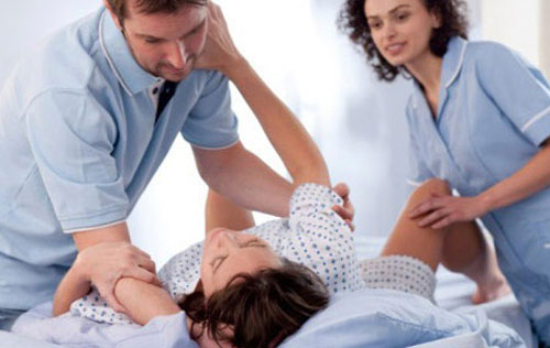 nam giới c&oacute; học được ng&agrave;nh hộ sinh 