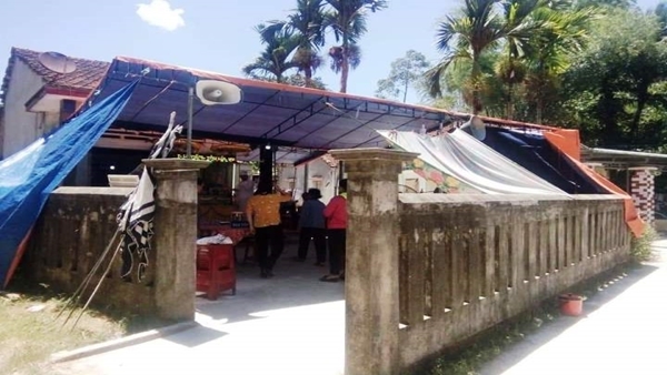 Người th&acirc;n, họ h&agrave;ng đang lo hậu sự cho gia đ&igrave;nh em Ph&uacute;