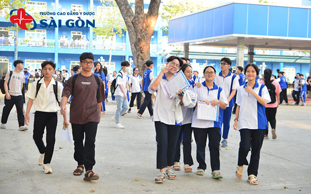 Các ngành khối C dễ kiếm việc làm nhất 5 năm tới