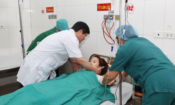 Hai nữ nhân viên y tế hiến máu cứu 2 thai phụ đang nguy kịch