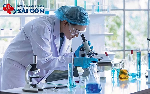 Học Cao đẳng Dược có khó hay không?