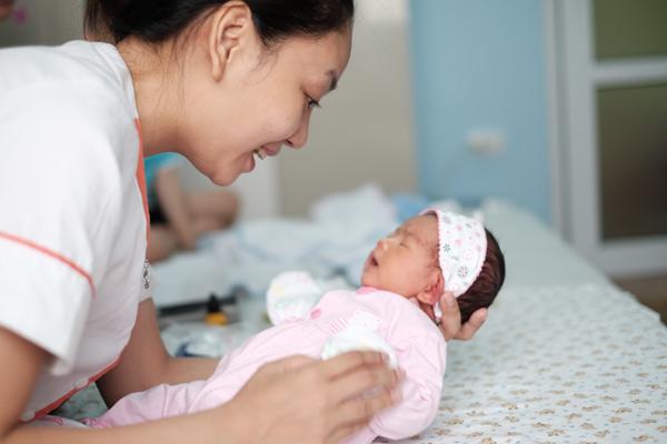 Thời gian thực hành ngành Cao đẳng Hộ sinh như thế nào?